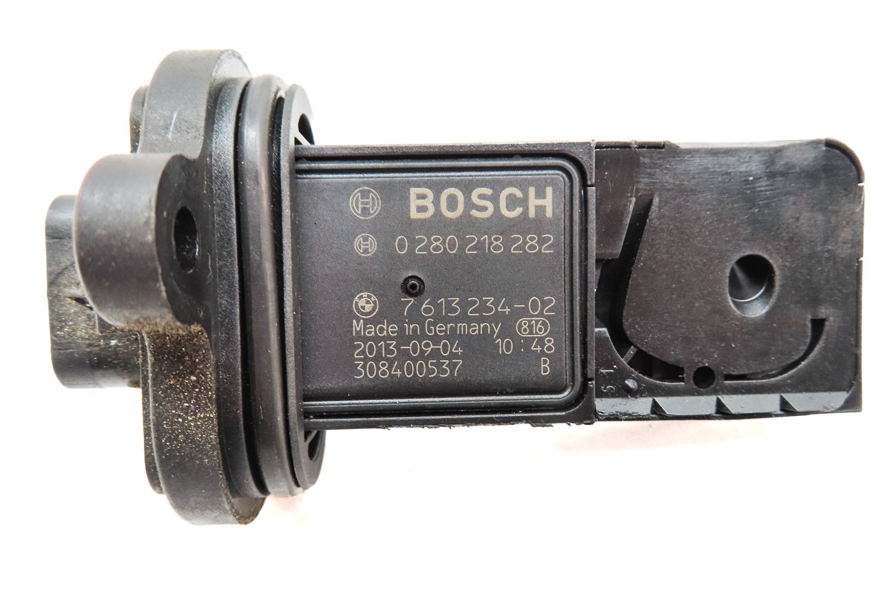 Thumbnail 5: 13-19 BMW 550i 550iGT 650i 750i X5 X5M X6 X6M - 4.4L ENGINE MASS AIR FLOW SENSOR