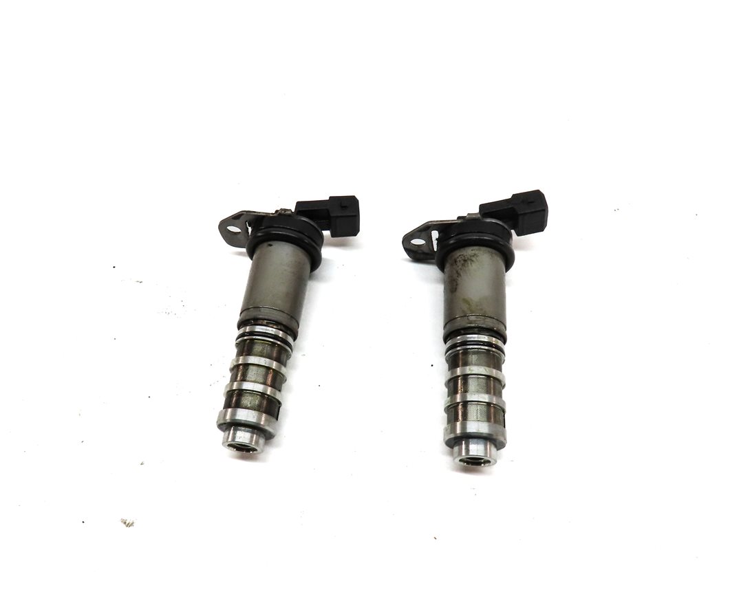 Thumbnail 4: 2014 BMW 750Li (F01) 4.4L (N63) ENGINE VANOS TIMING SOLENOID VALVE SET/2