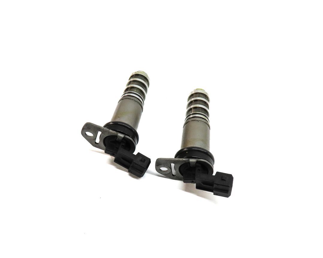 2014 BMW 750Li (F01) 4.4L (N63) ENGINE VANOS TIMING SOLENOID VALVE SET/2