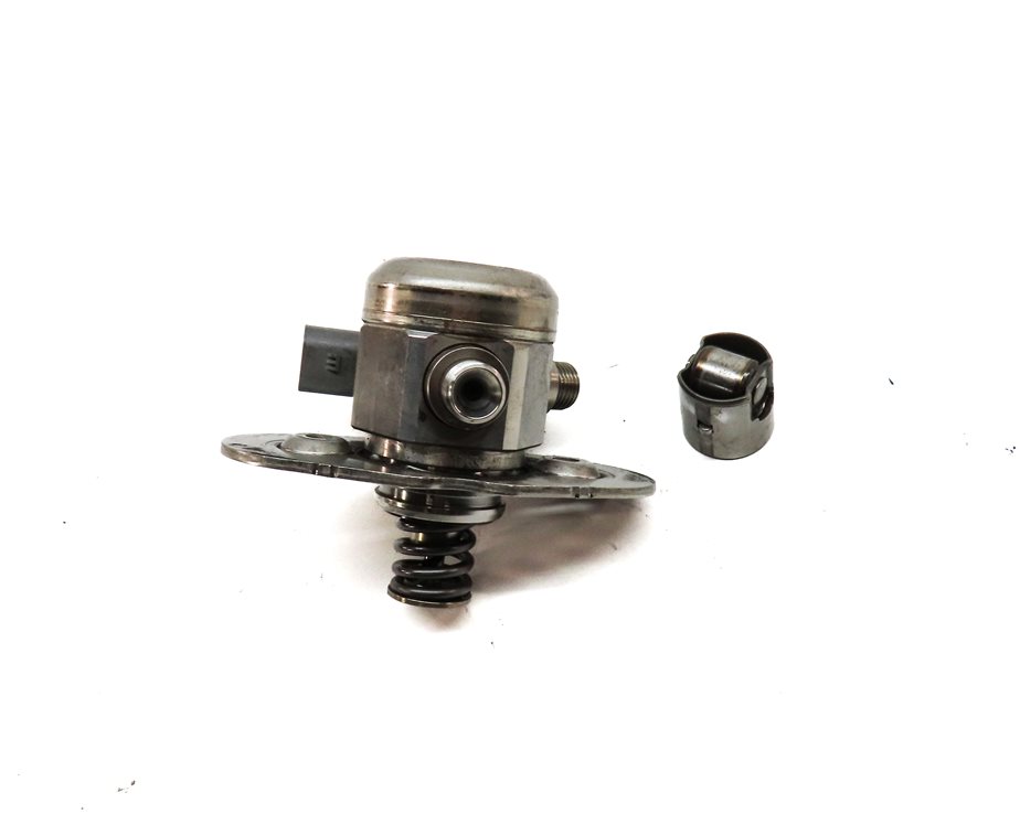 Thumbnail 2: 12-19 BMW 5 6 7 M5 M6 X5 X6 (F06 F10 F15 F16 F85) 4.4L HIGH PRESSURE FUEL PUMP