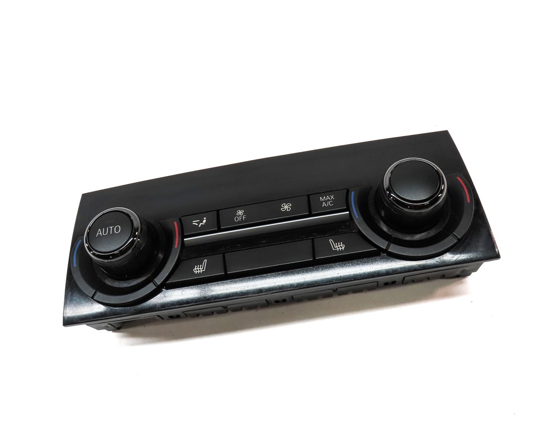 Thumbnail 4: 2010-2019 BMW 528i 535i 550i 740i 750i 760i (F01 F06 F10) REAR TEMPERATURE PANEL