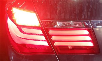 Thumbnail 2: 13-15 BMW 740i 750i 760i ACTIVEHYBRID-7 B7 (F01 F02 F04) RIGHT INNER TAILLIGHT