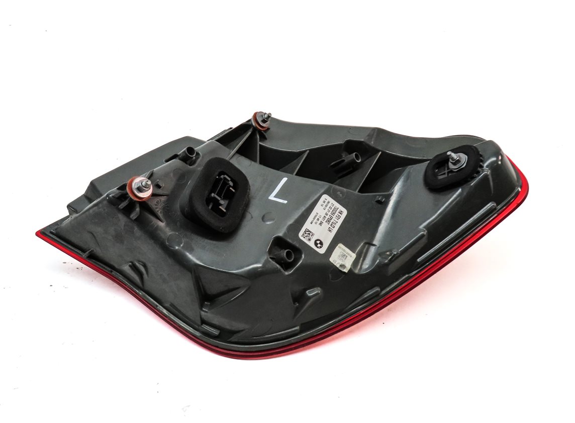 Thumbnail 5: 13-15 BMW 7 SERIES (F01 F02 F04) REAR LEFT DRIVER OUTER TAILLIGHT BRAKE LIGHT