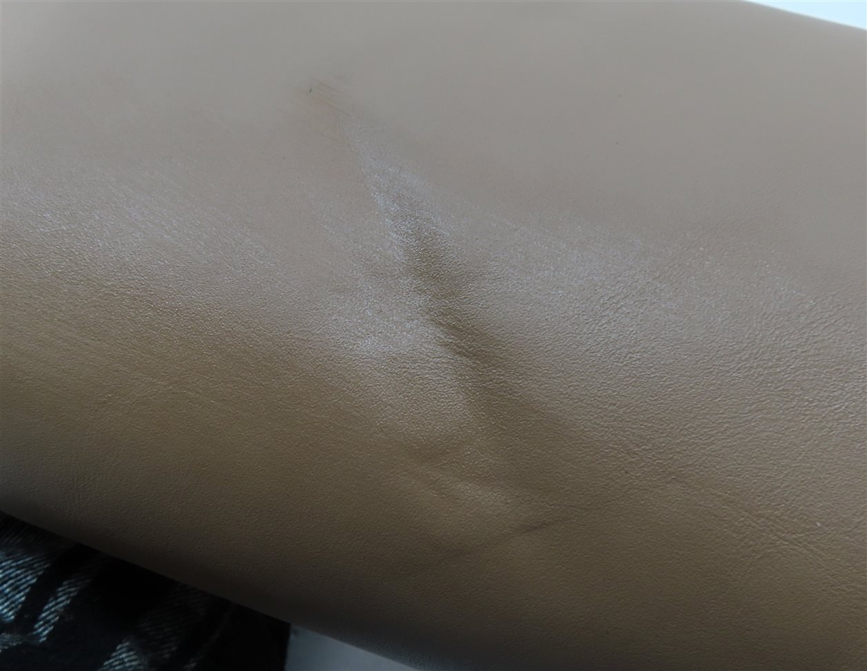 Thumbnail 9: 10-15 BMW 7 SERIES F01 F02 F04 REAR LEFT CENTER RIGHT SEAT HEADREST SET/3(BROWN)