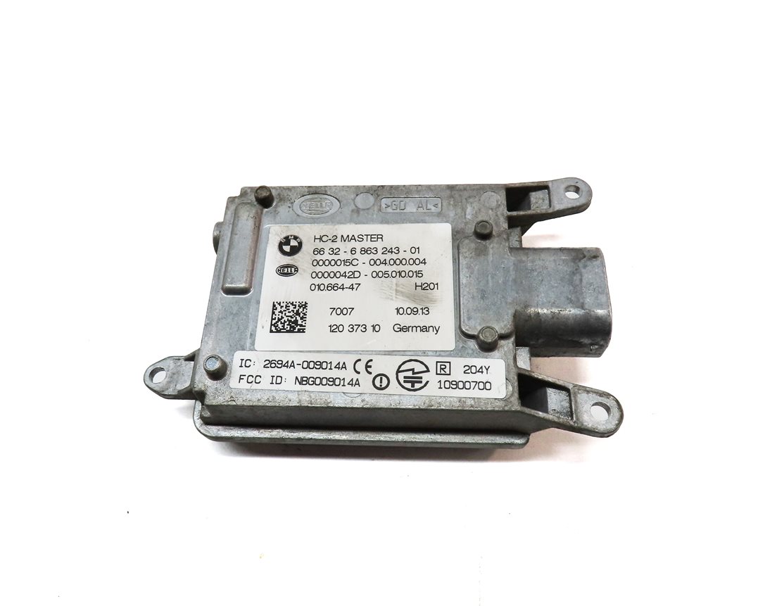 Thumbnail 2: 2014 BMW 750Li (F01) REAR RIGHT BLIND SPOT RADAR SENSOR MODULE MASTER