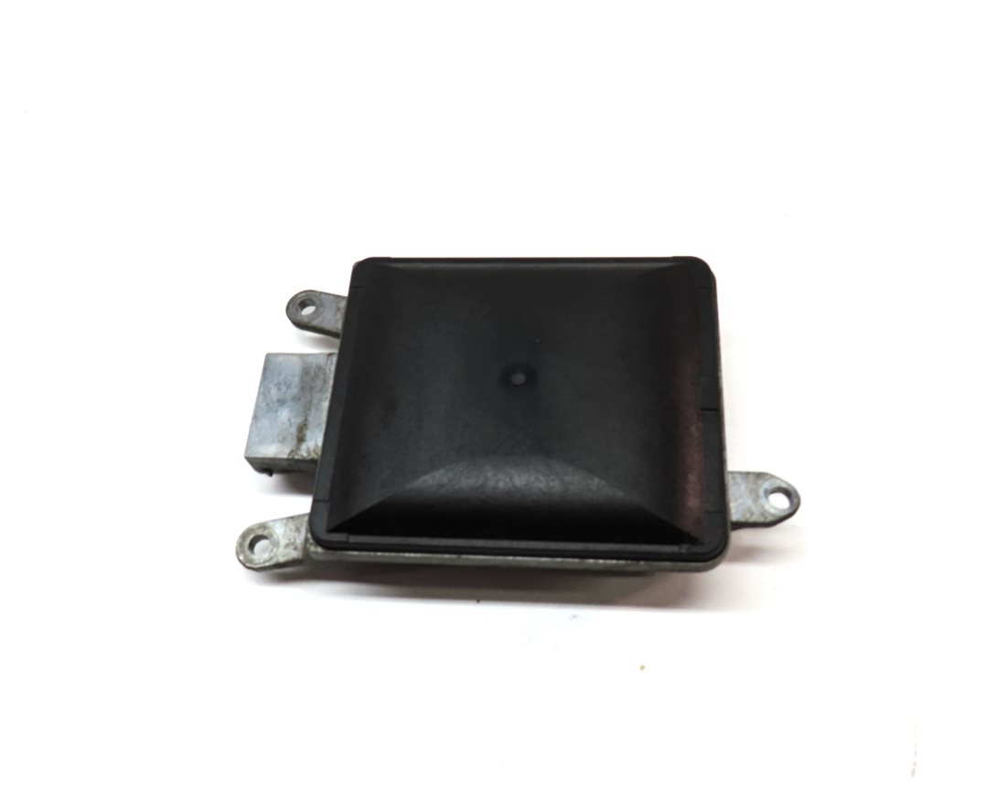 Thumbnail 5: 2014 BMW 750Li (F01) REAR RIGHT BLIND SPOT RADAR SENSOR MODULE MASTER
