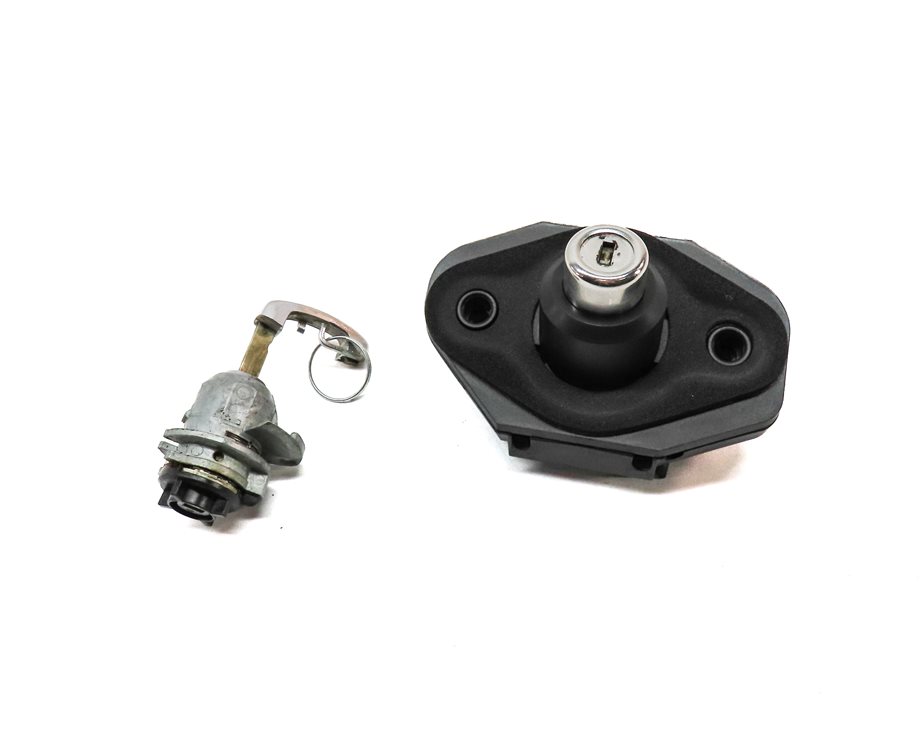 Thumbnail 2: 2014 BMW 750Li (F01) REAR TRUNK LID LOCK CYLINDER w/KEY
