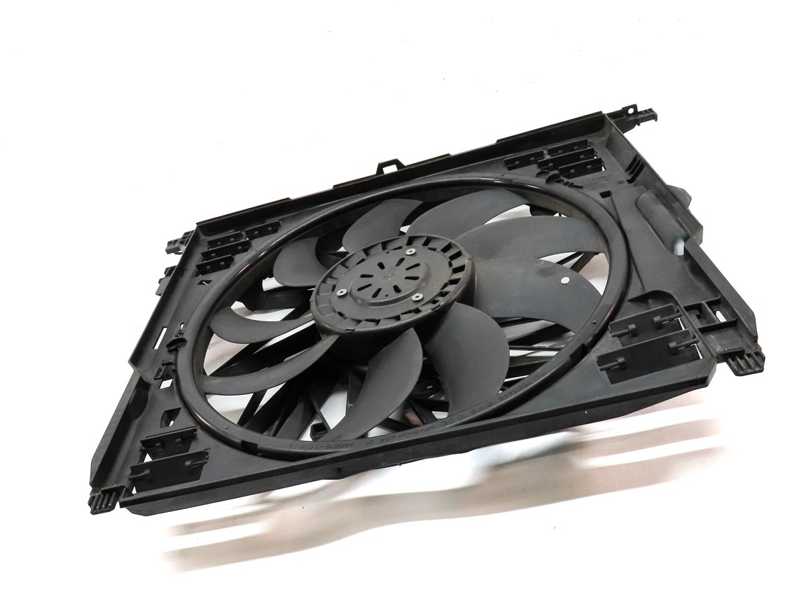 Thumbnail 3: 2010-2018 BMW 550i 550iGT 650i 750i B7 (F01 F06 F10) 850w RADIATOR COOLING FAN