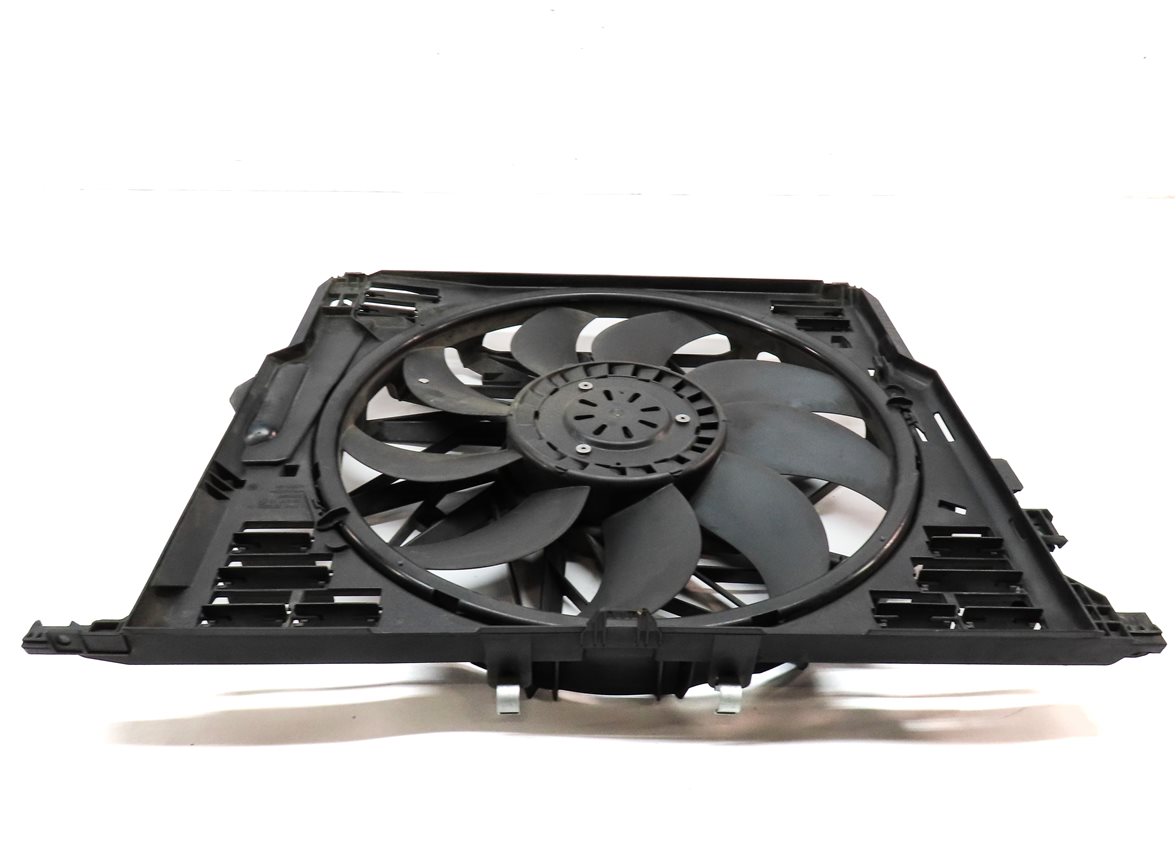 Thumbnail 4: 2010-2018 BMW 550i 550iGT 650i 750i B7 (F01 F06 F10) 850w RADIATOR COOLING FAN