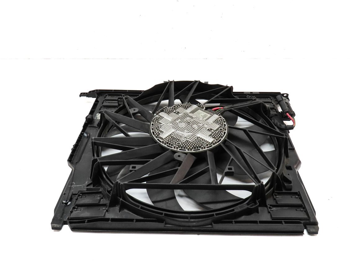 Thumbnail 5: 2010-2018 BMW 550i 550iGT 650i 750i B7 (F01 F06 F10) 850w RADIATOR COOLING FAN