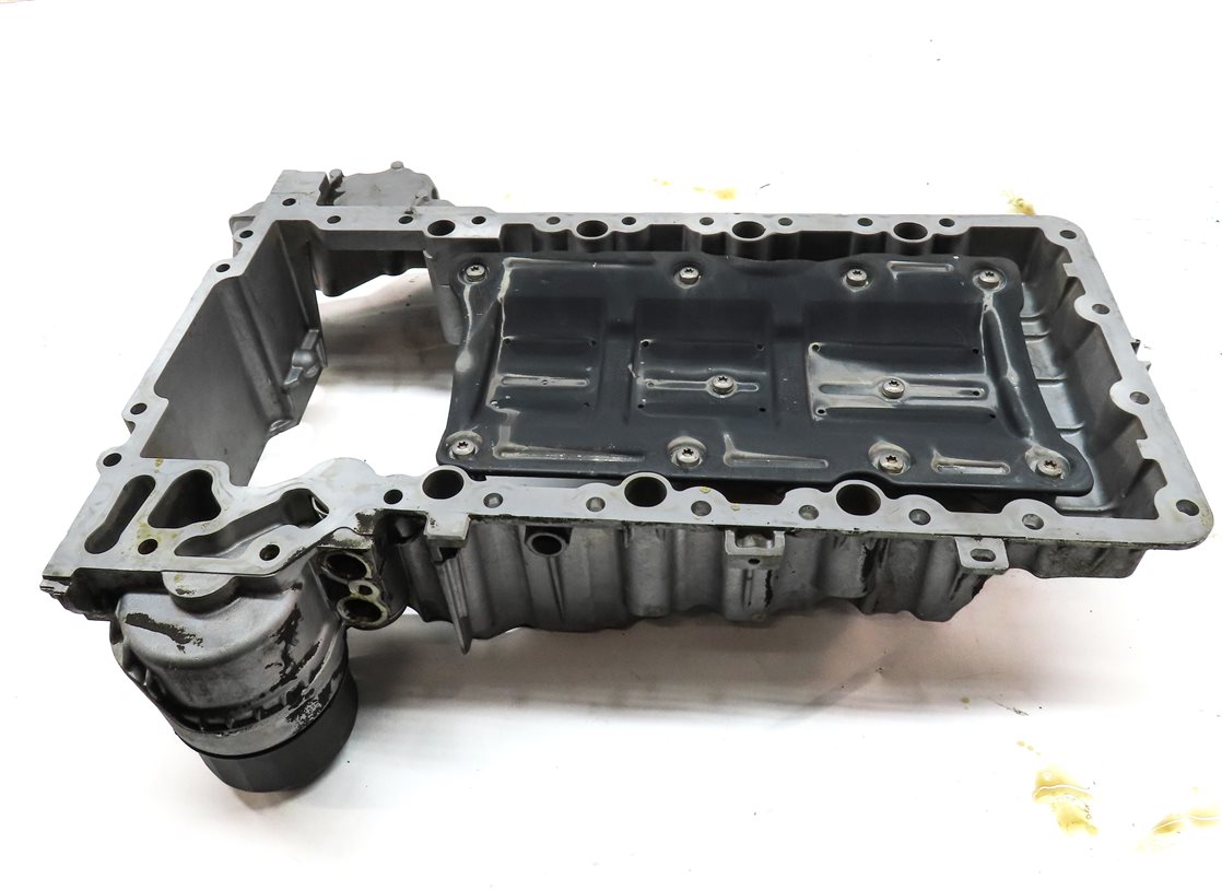 Thumbnail 6: 09-19 BMW 550i 550iGT 650i 750i (F01 F07 F10 F12) RWD - 4.4L N63 UPPER OIL PAN