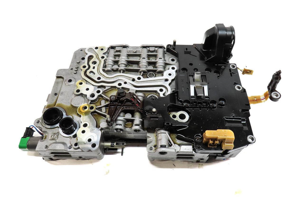 Thumbnail 4: 13-19 BMW 550i 550iGT 650i 750i (F01 F02 F10) RWD 8HP70 TRANSMISSION VALVE BODY
