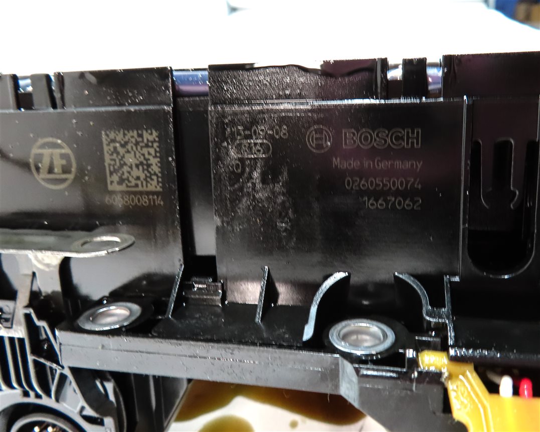 Thumbnail 7: 13-19 BMW 550i 550iGT 650i 750i (F01 F02 F10) RWD 8HP70 TRANSMISSION VALVE BODY