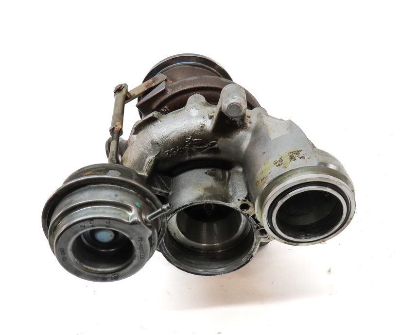Thumbnail 3: 2013-2019 BMW 550i 550iGT 650i 750i X5 X6 - 4.4L N63 ENGINE - RIGHT TURBOCHARGER