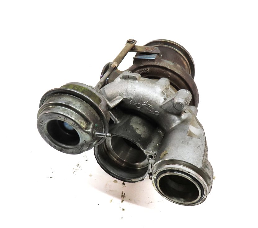 2013-2019 BMW 550i 550iGT 650i 750i X5 X6 - 4.4L N63 ENGINE - LEFT TURBOCHARGER