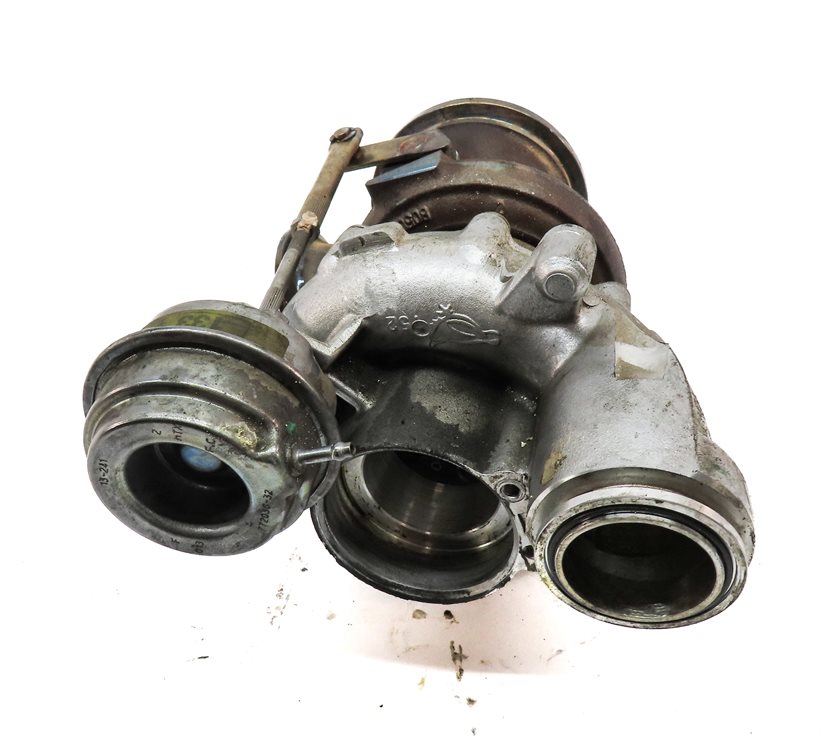 Thumbnail 2: 2013-2019 BMW 550i 550iGT 650i 750i X5 X6 - 4.4L N63 ENGINE - LEFT TURBOCHARGER