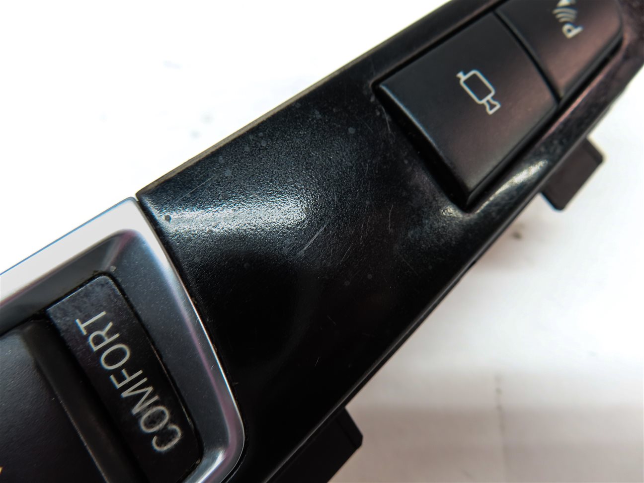 Thumbnail 7: 14 BMW 750Li (F01) TRACTION CAMERA PDC PARK DISTANCE CONTROL SWITCH BUTTON PANEL