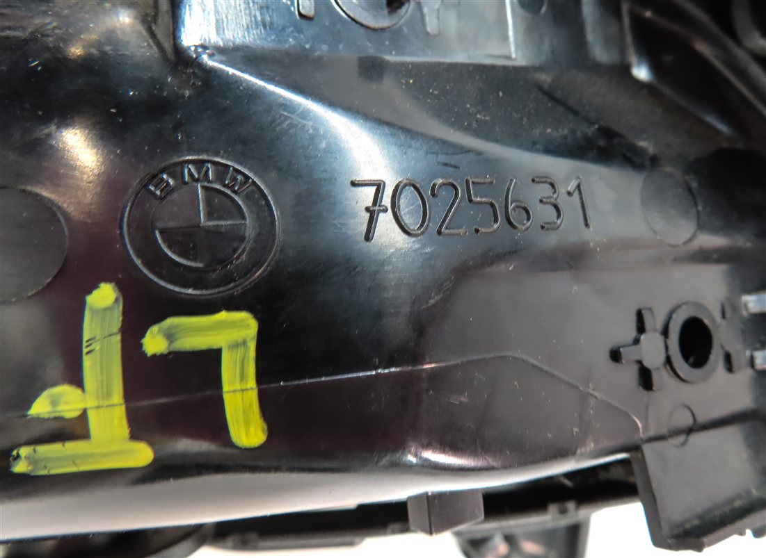 Thumbnail 7: 2005 BMW Z4 CONVERTIBLE (E85) FRONT LEFT DRIVER DASH HEAT AIR AC VENT (BLACK)