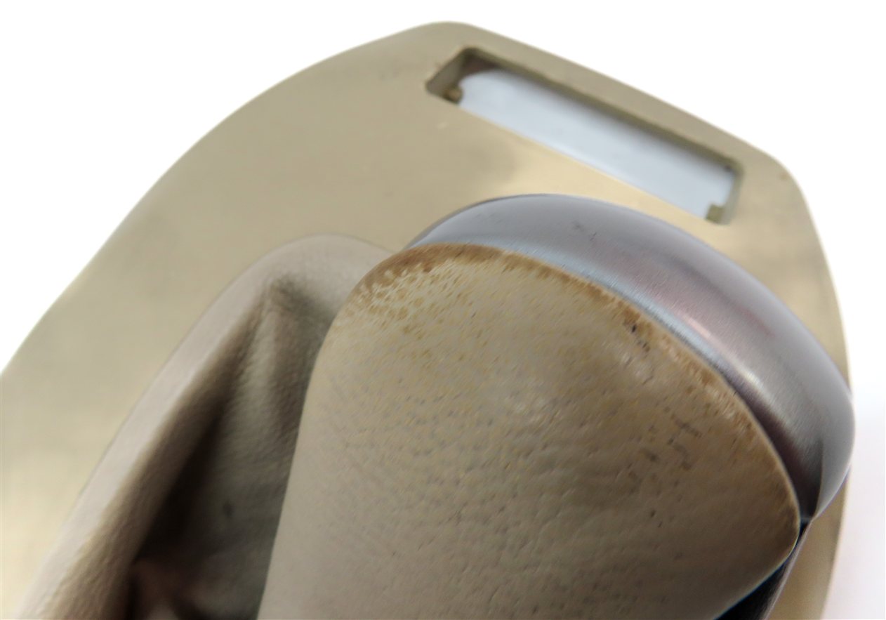 Thumbnail 9: 2005 BMW Z4 CONVERTIBLE (E85) FRONT LEFT DRIVER SHIFT KNOB TRIM w/ BOOT (BEIGE)