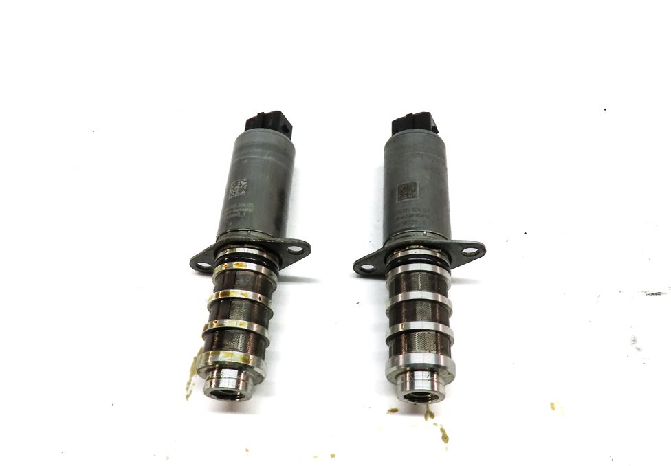 Thumbnail 4: 2011 PORSCHE PANAMERA (970 G1) 3.6L (M46.20) ENGINE VVT CAMSHAFT SOLENOID SET/2