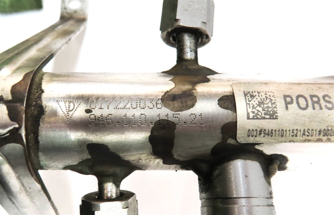 Thumbnail 6: 2011 PORSCHE PANAMERA (970 G1) 3.6L (M46.20) ENGINE FUEL RAIL w/ LINES