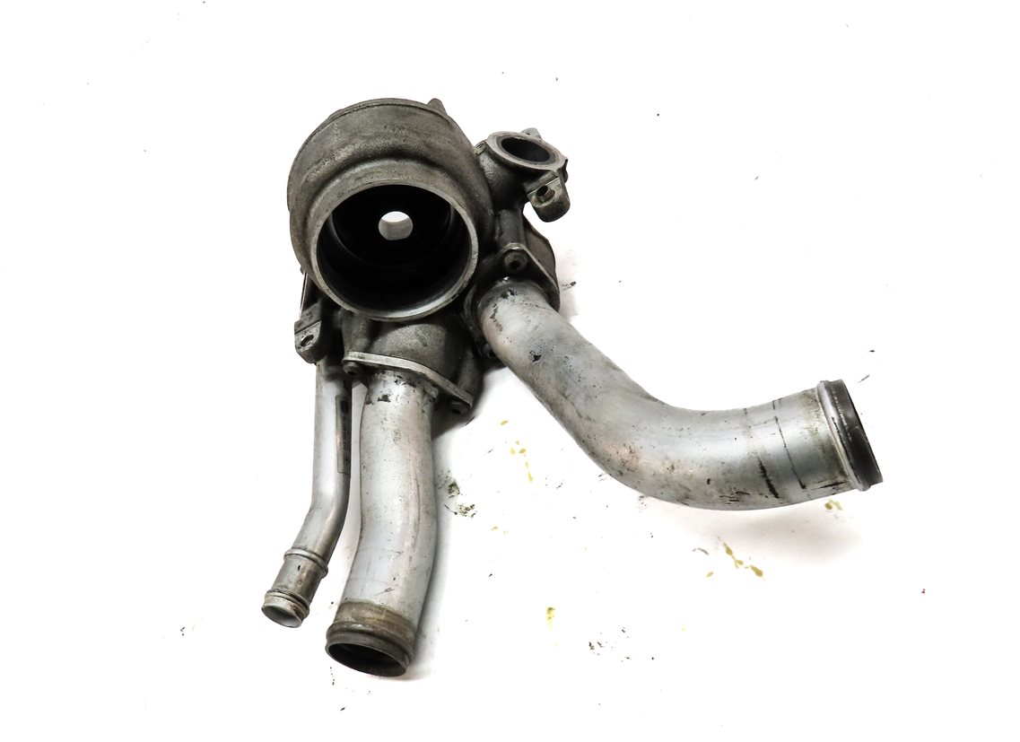 Thumbnail 3: 2011 PORSCHE PANAMERA (970 G1) 3.6L (M46.20) ENGINE THERMOSTAT COOLANT HOUSING