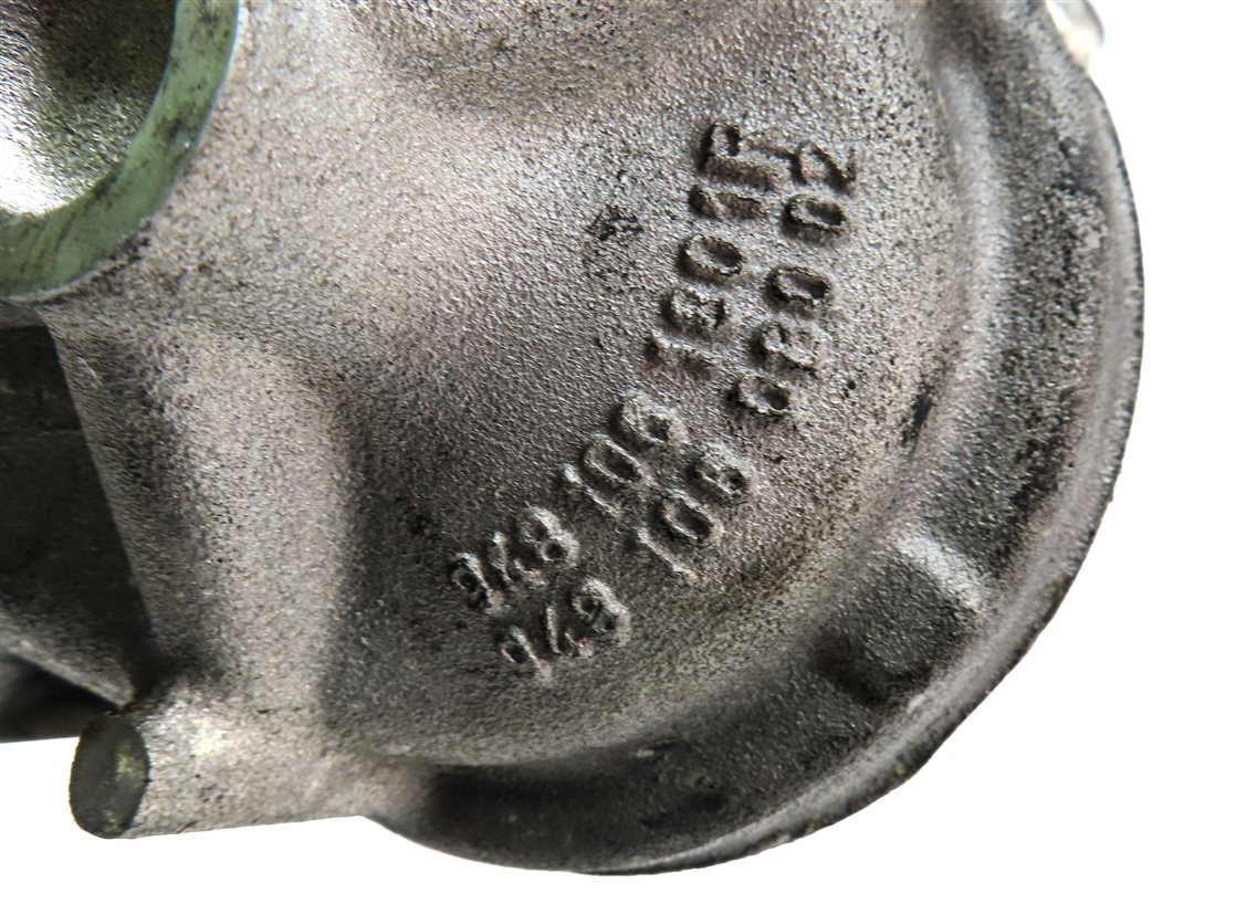 Thumbnail 8: 2011 PORSCHE PANAMERA (970 G1) 3.6L (M46.20) ENGINE THERMOSTAT COOLANT HOUSING