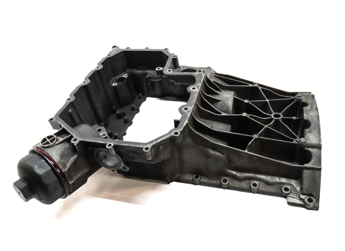Thumbnail 2: 2011-2016 PORSCHE PANAMERA (970 G1) 3.6L M46 ENGINE MOTOR UPPER OIL FLUID PAN
