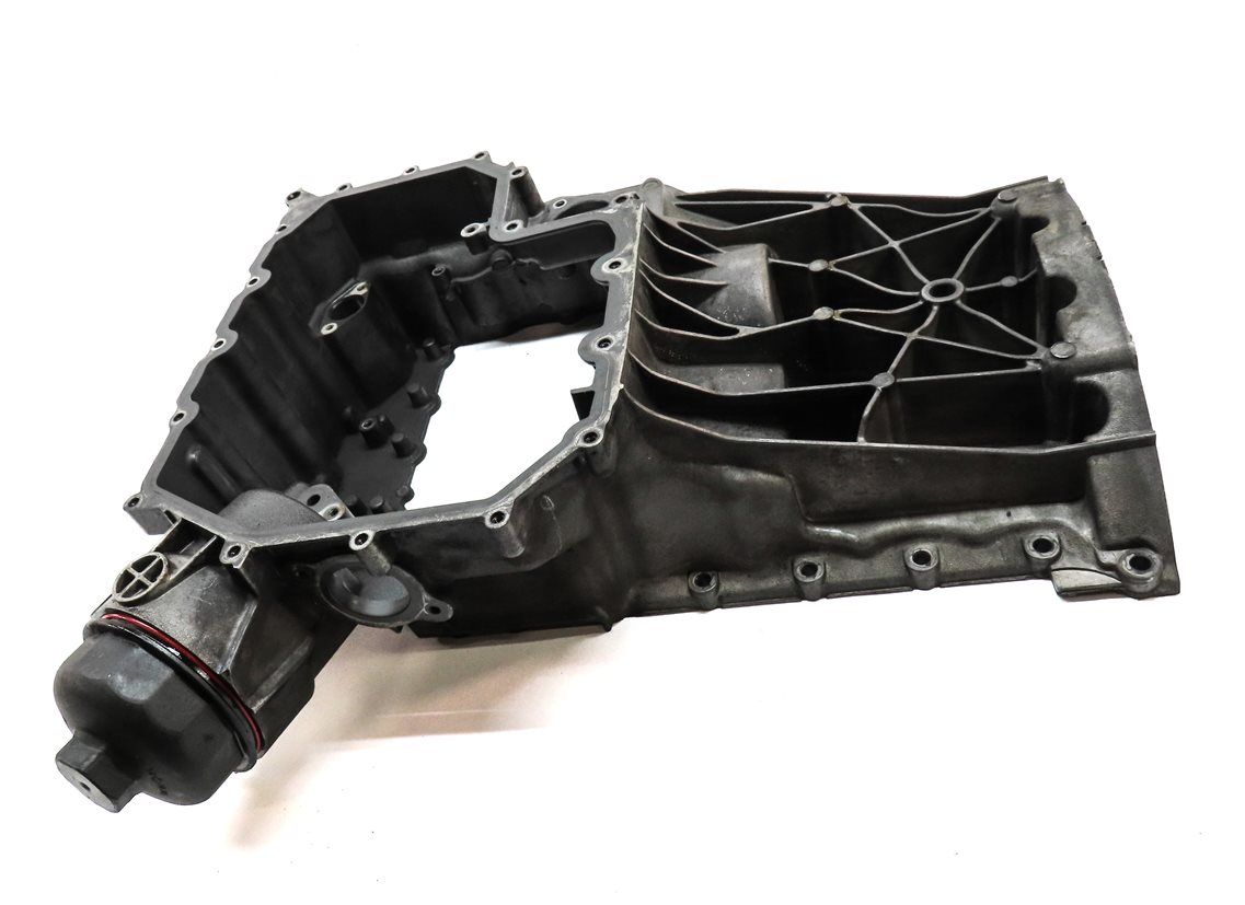Thumbnail 3: 2011-2016 PORSCHE PANAMERA (970 G1) 3.6L M46 ENGINE MOTOR UPPER OIL FLUID PAN