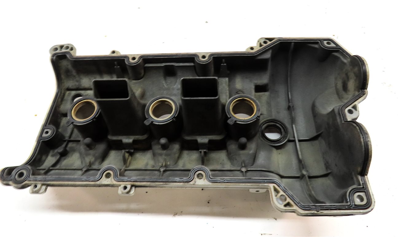 Thumbnail 5: 2011-2016 PORSCHE PANAMERA (970 G1) 3.6L M46 FRONT LEFT DRIVER VALVE COVER