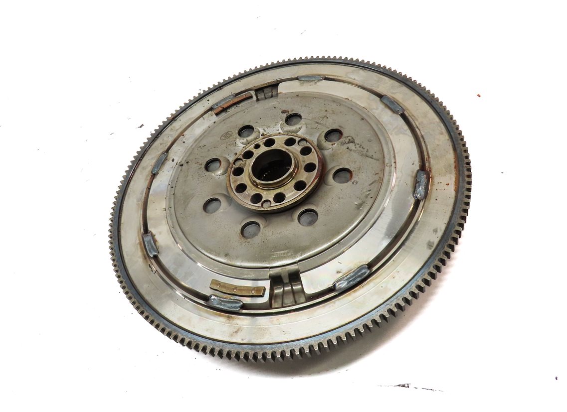 Thumbnail 3: 2011-2016 PORSCHE PANAMERA (970 G1) A/T AUTO TRANSMISSION DUAL MASS FLYWHEEL
