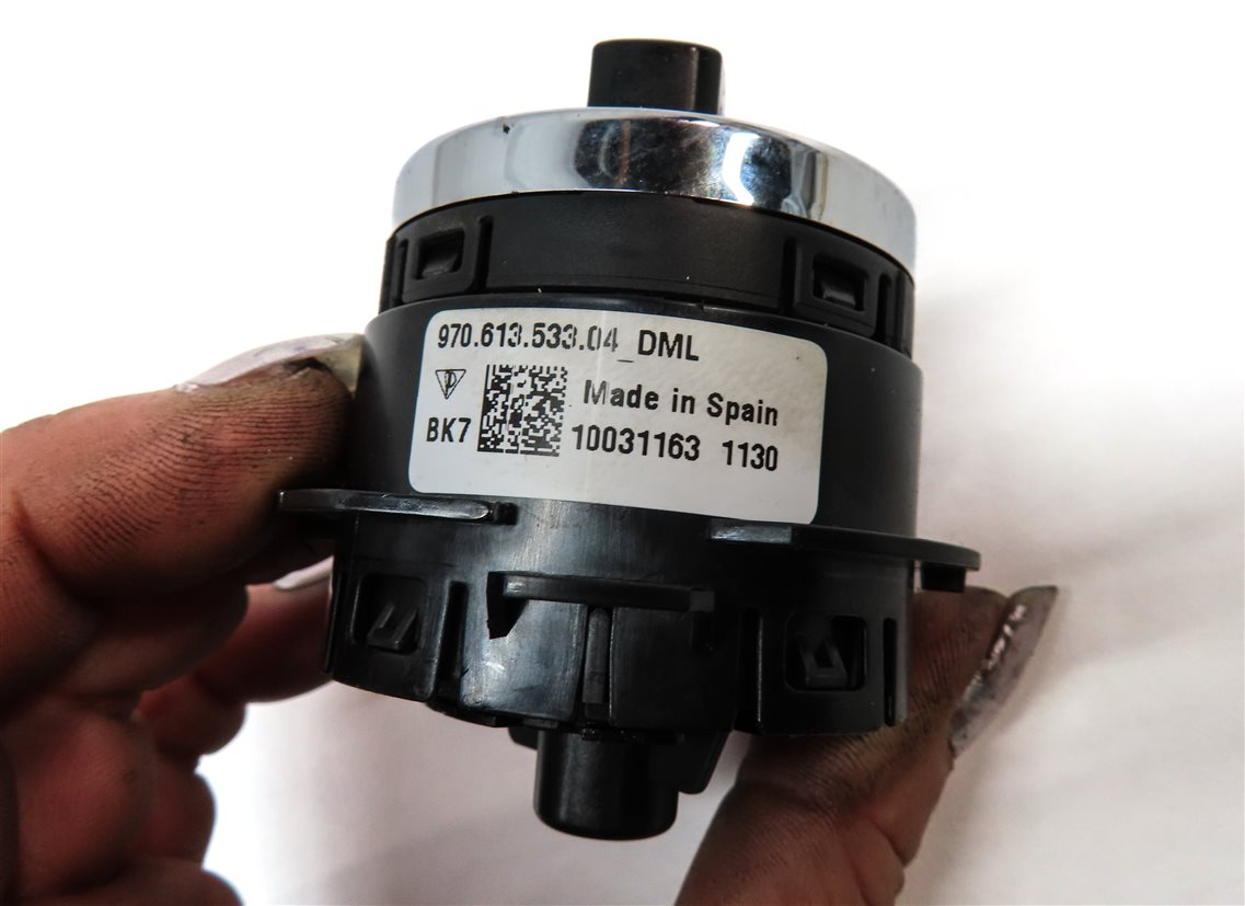 Thumbnail 6: 2011 PORSCHE PANAMERA (970 G1) FRONT LEFT DRIVER HEADLIGHT FOGLIGHT SWITCH