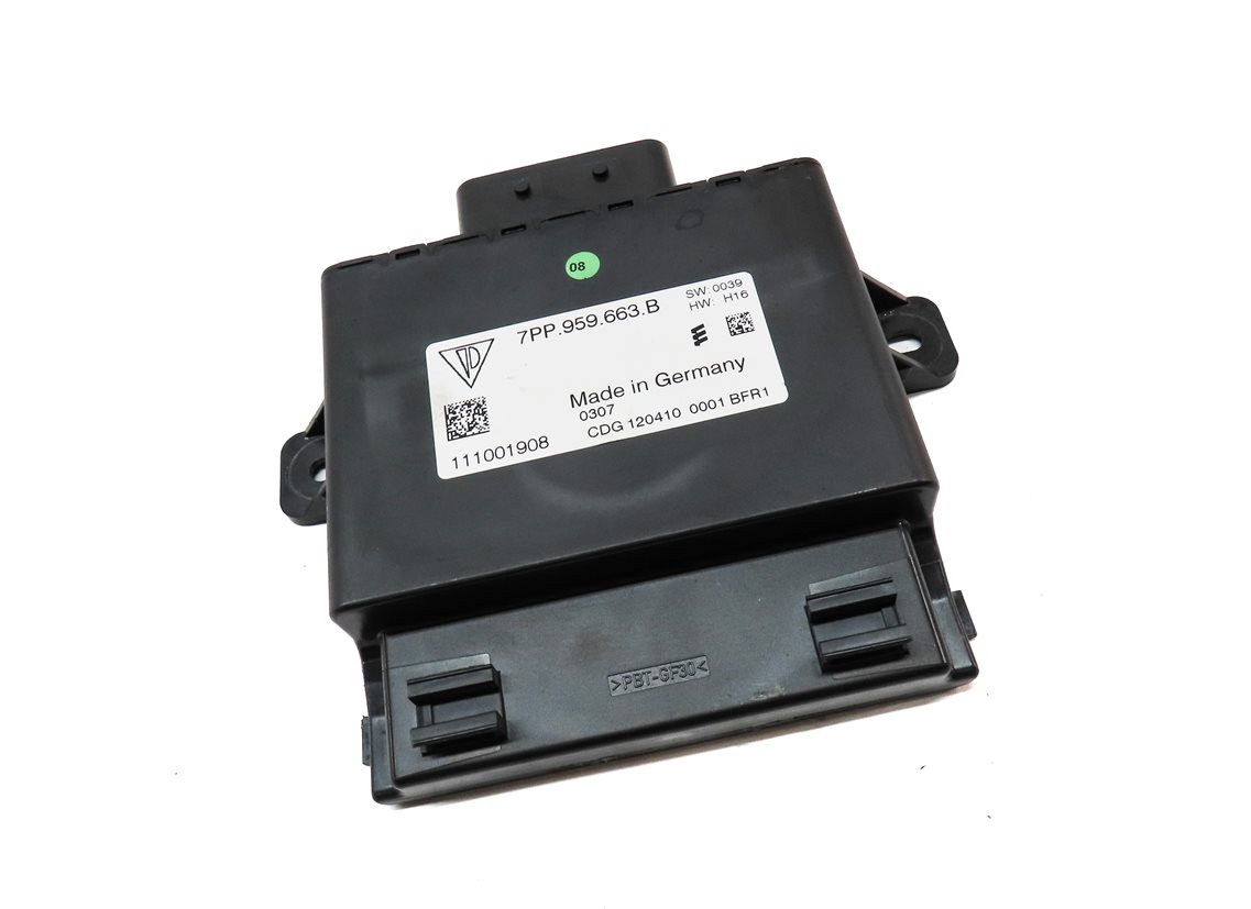 Thumbnail 3: 2011 PORSCHE PANAMERA (970 G1) 3.6L ENGINE VOLTAGE CONVERTER CONTROL MODULE