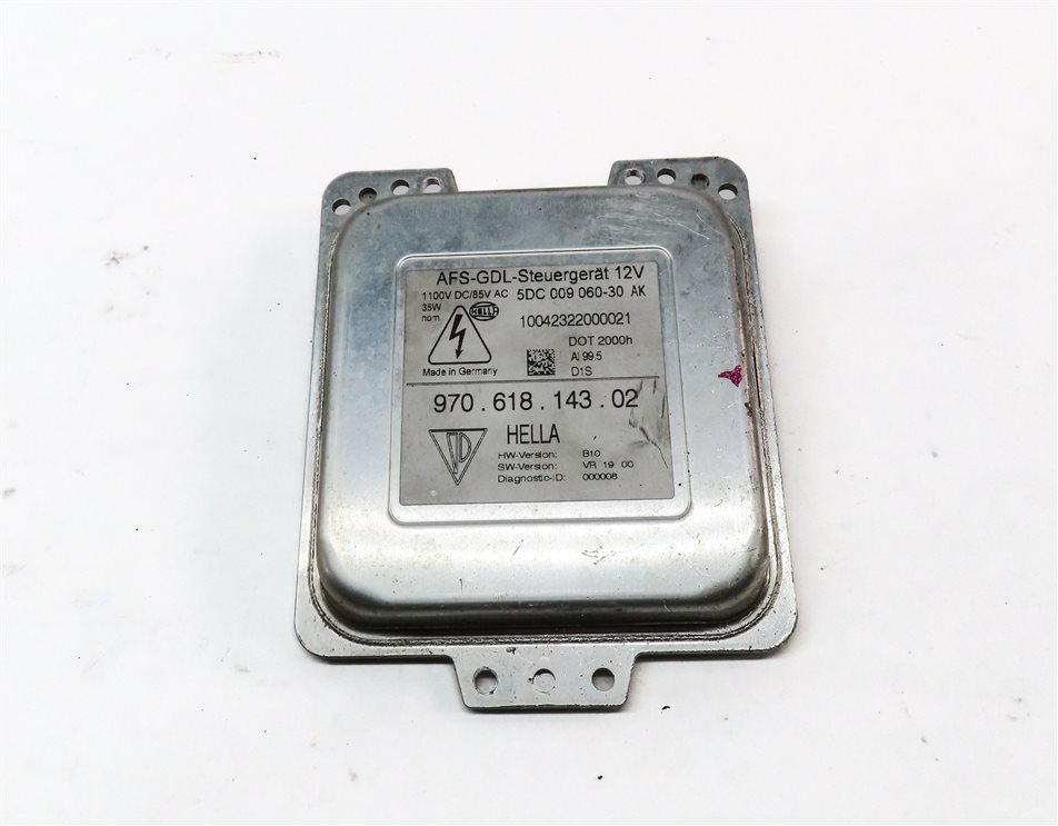 Thumbnail 2: 2011 PORSCHE PANAMERA (970 G1) FRONT RIGHT PASSENGER HEADLIGHT BALLAST MODULE