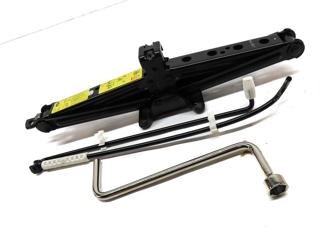 Thumbnail 3: 2013-2022 RANGE ROVER SPORT (L405 L494) SPARE TIRE JACK LUG WRENCH SET
