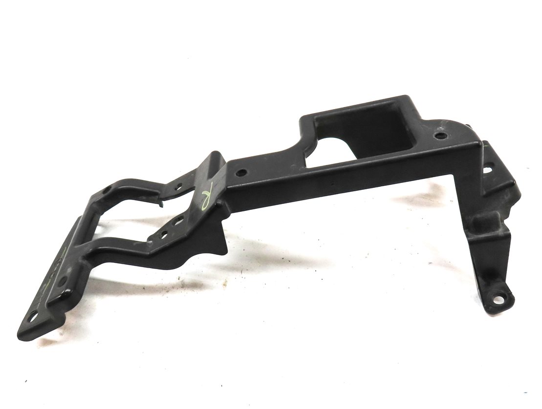 Thumbnail 4: 14 LAND RANGE ROVER L405 FRONT RIGHT PASSENGER FOGLIGHT FOG LIGHT MOUNT BRACKET