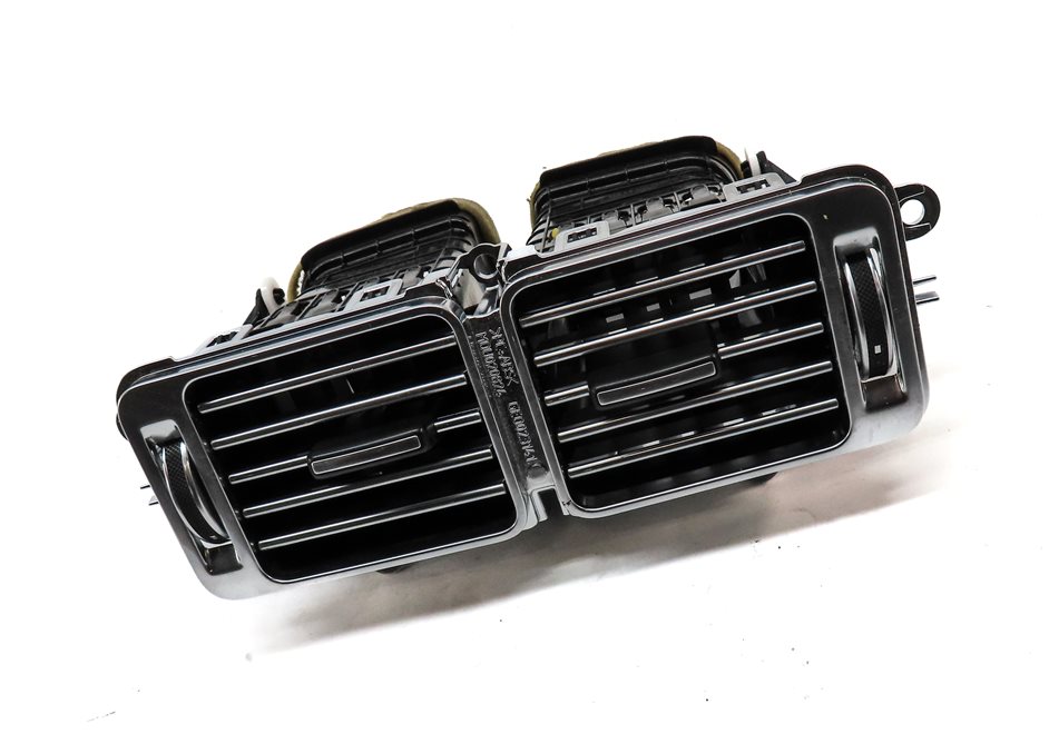Thumbnail 3: 14 RANGE ROVER (L405) REAR CENTER CONSOLE HEAT AIR AC DUAL VENT (BLACK/SILVER)