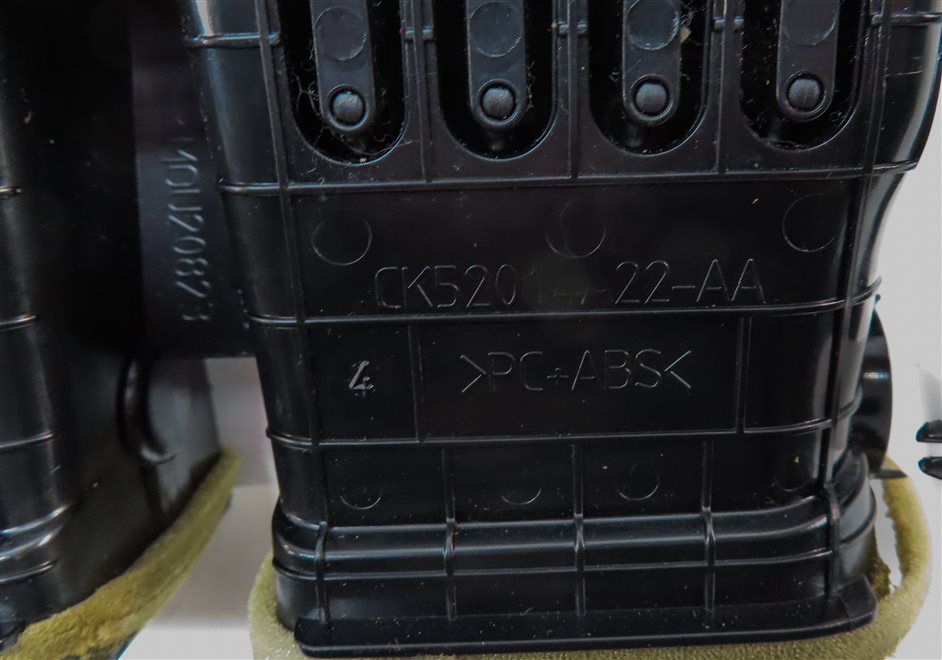 Thumbnail 7: 14 RANGE ROVER (L405) REAR CENTER CONSOLE HEAT AIR AC DUAL VENT (BLACK/SILVER)
