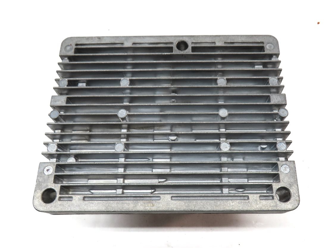 Thumbnail 4: 2014 LAND RANGE ROVER (L405) 5.0L SUPER ENGINE POWER DISTRIBUTION CONTROL MODULE
