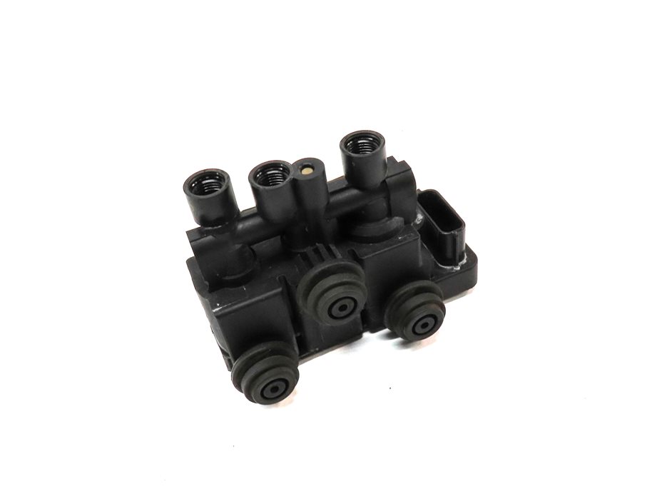 Thumbnail 1: 2014 LAND RANGE ROVER (L405) AIR RIDE SUSPENSION LEVELING CONTROL VALVE BLOCK