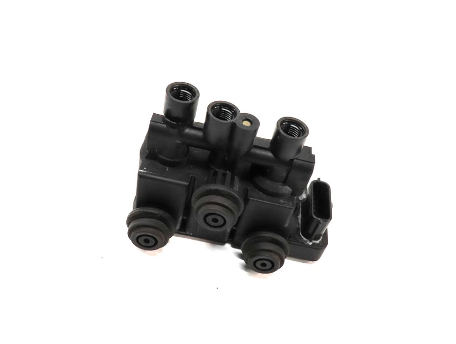 Thumbnail 3: 2014 LAND RANGE ROVER (L405) AIR RIDE SUSPENSION LEVELING CONTROL VALVE BLOCK