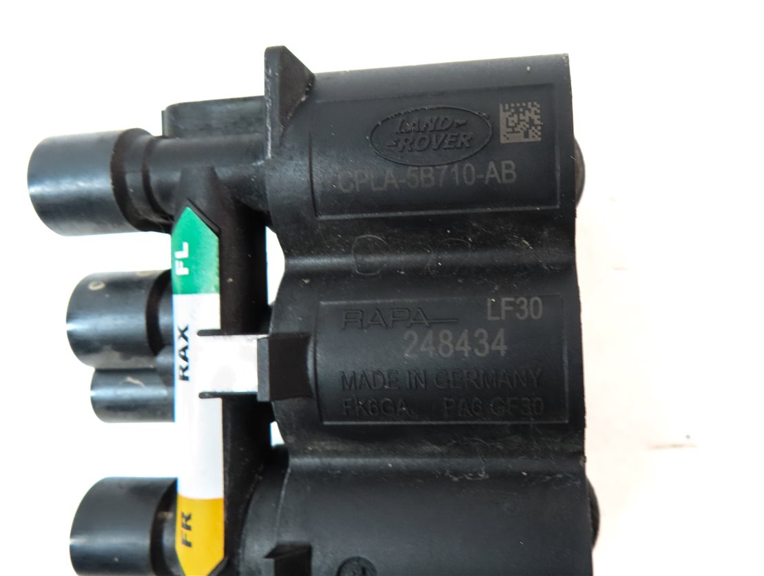 Thumbnail 6: 2014 LAND RANGE ROVER (L405) AIR RIDE SUSPENSION LEVELING CONTROL VALVE BLOCK