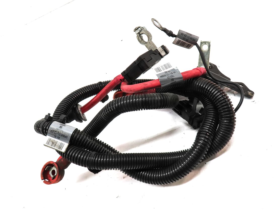 Thumbnail 3: 2014 LAND RANGE ROVER (L405) 5.0L SUPER ENGINE POSITIVE BATTERY CABLE TERMINAL