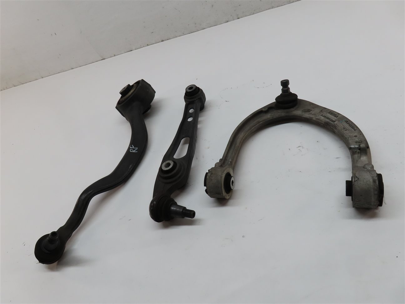 Thumbnail 2: 2013-2019 RANGE ROVER (L405) FRONT RIGHT PASSENGER CONTROL ARM SET