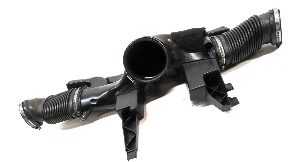 Thumbnail 3: 2014 LAND RANGE ROVER (L405) 5.0L SUPER ENGINE AIR INTAKE RESONATOR PIPE HOSE