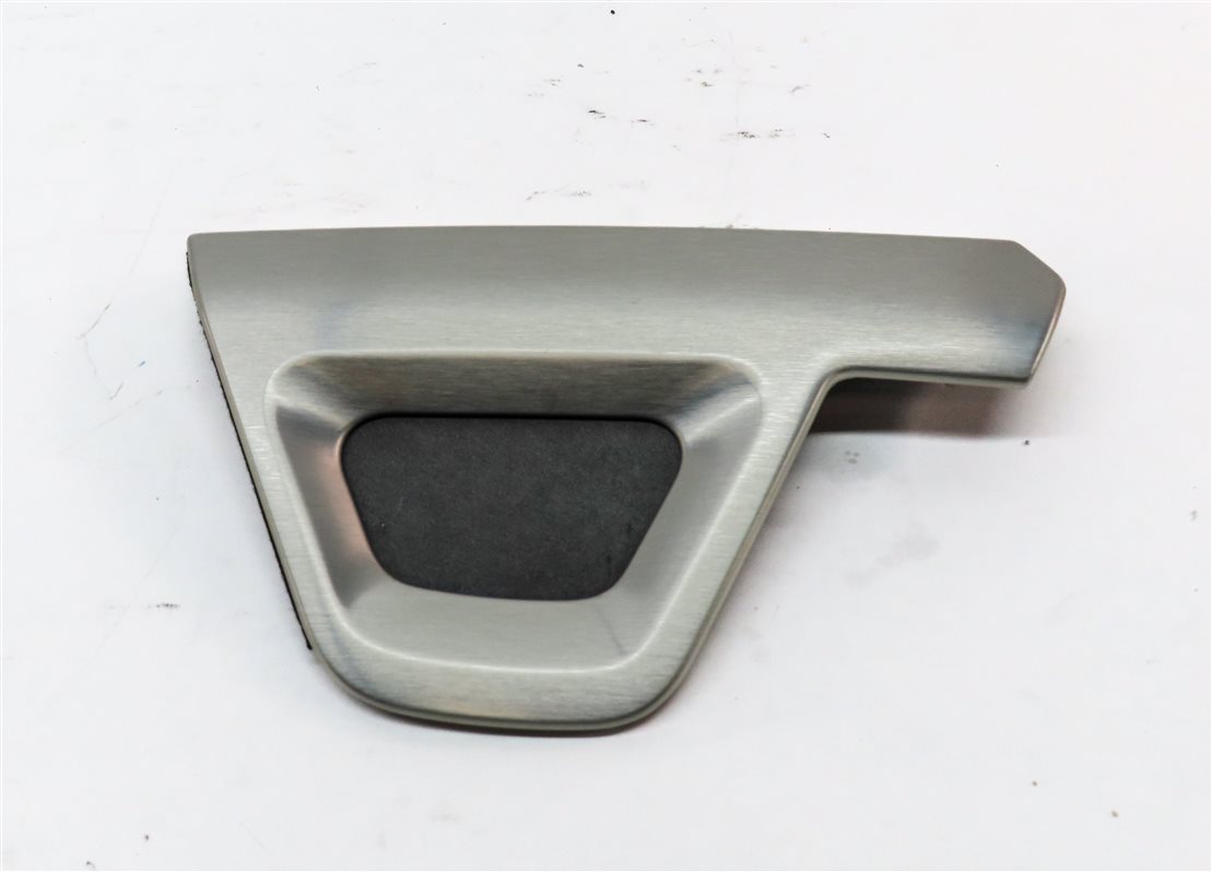 Thumbnail 5: 14 LAND RANGE ROVER (L405) FRONT RIGHT PASSENGER CENTER CONSOLE TRIM (ALUMINUM)