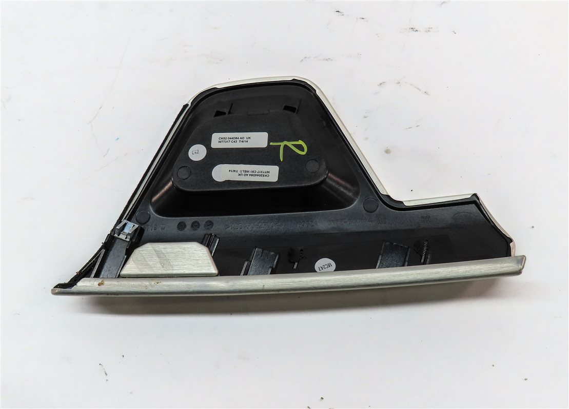 Thumbnail 6: 14 LAND RANGE ROVER (L405) FRONT RIGHT PASSENGER CENTER CONSOLE TRIM (ALUMINUM)