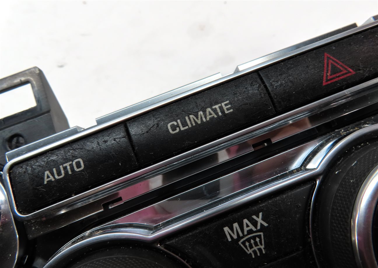 Thumbnail 8: 14-15 RANGE ROVER SPORT (L405 L494) FRONT HEATER A/C TEMPERATURE RADIO CONTROL