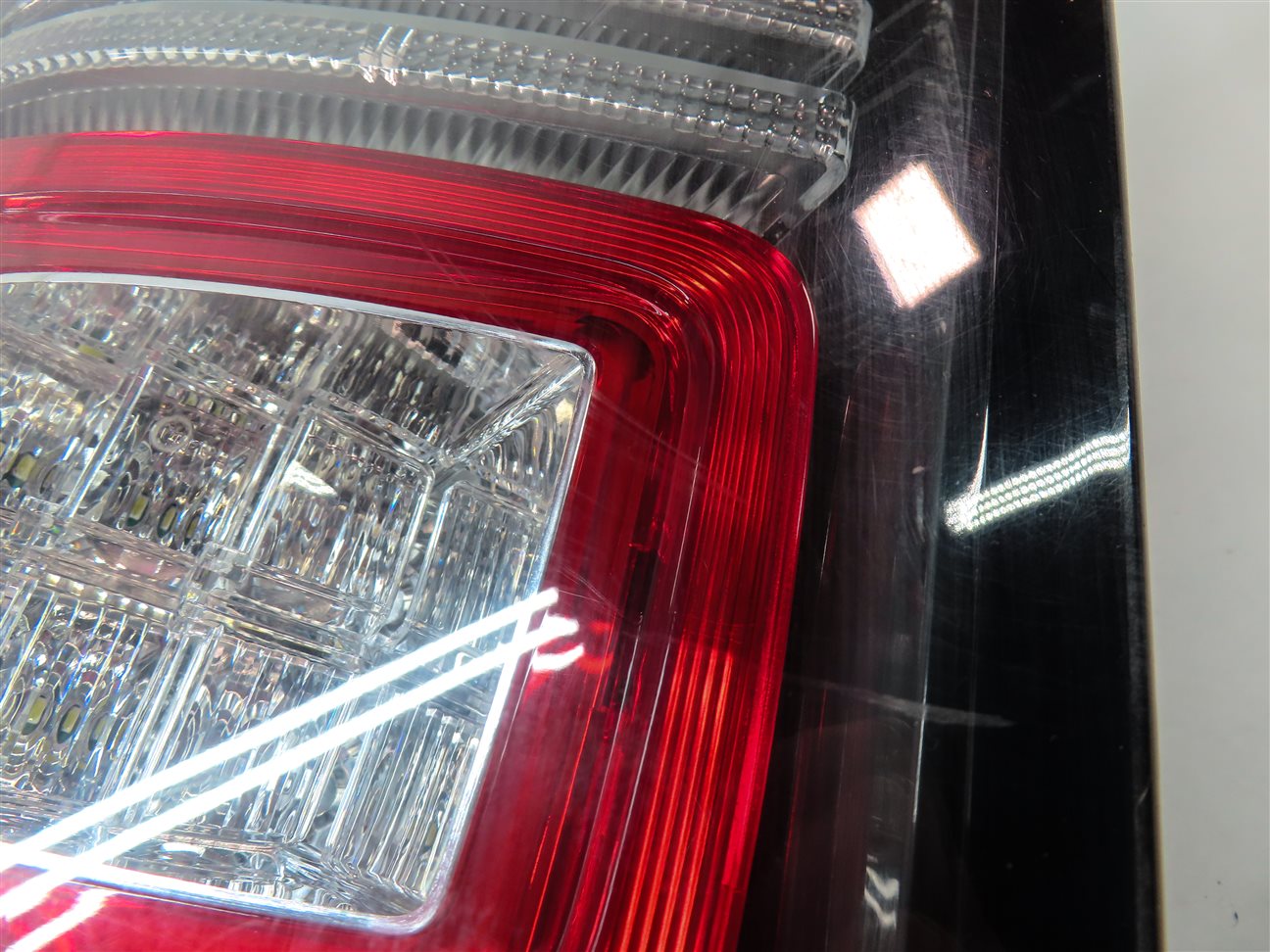 Thumbnail 8: 13-17 RANGE ROVER (L405) REAR RIGHT PASSENGER LED TAILLIGHT BRAKE LIGHT LAMP