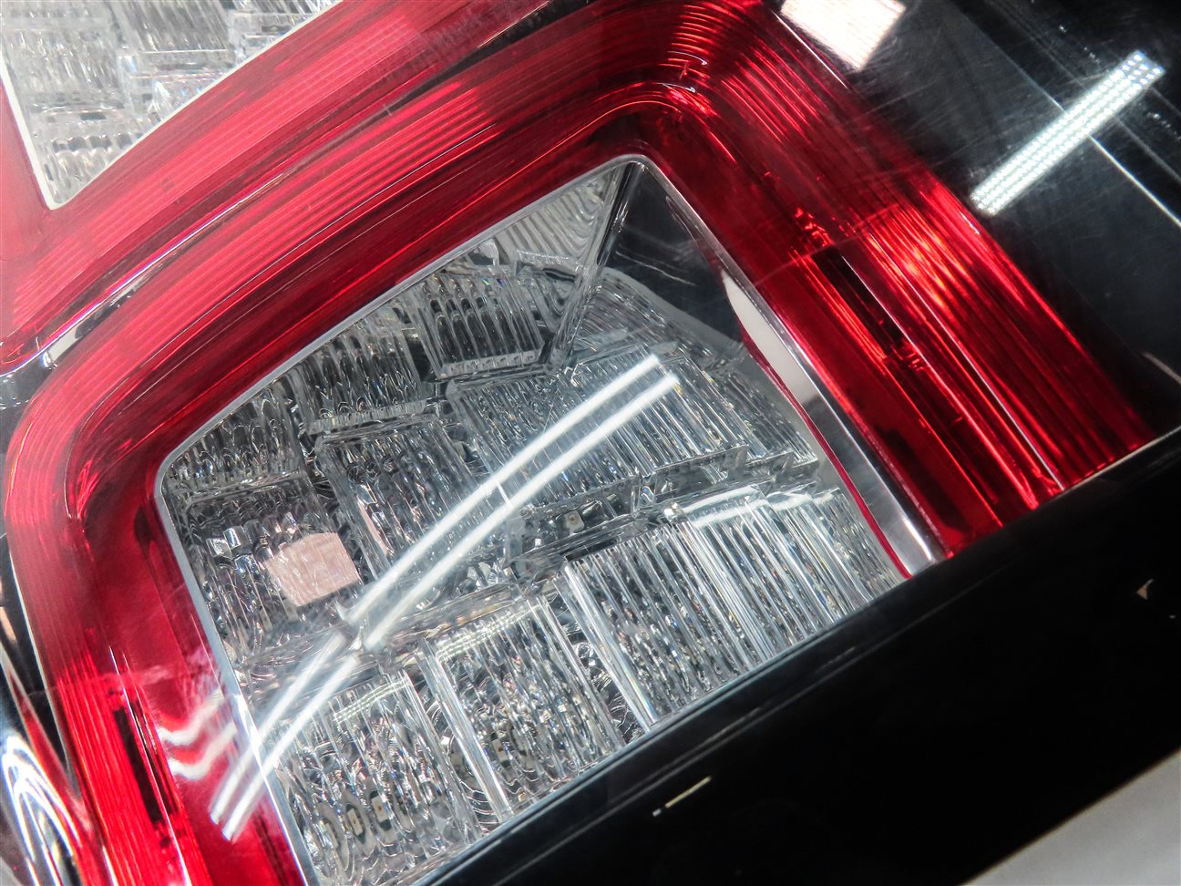 Thumbnail 9: 13-17 RANGE ROVER (L405) REAR RIGHT PASSENGER LED TAILLIGHT BRAKE LIGHT LAMP
